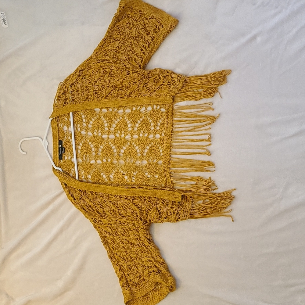 Forever 21 cropped knit kimono